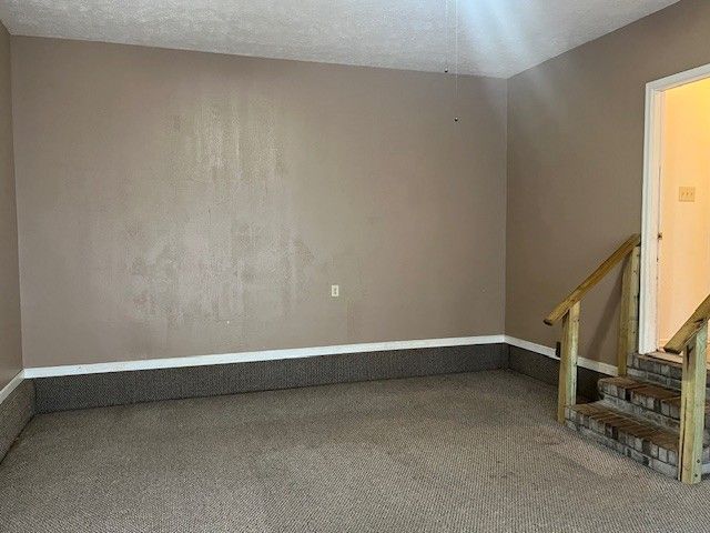 1180 White Dr, Lewisburg, TN 37091