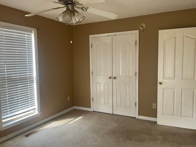 1180 White Dr, Lewisburg, TN 37091