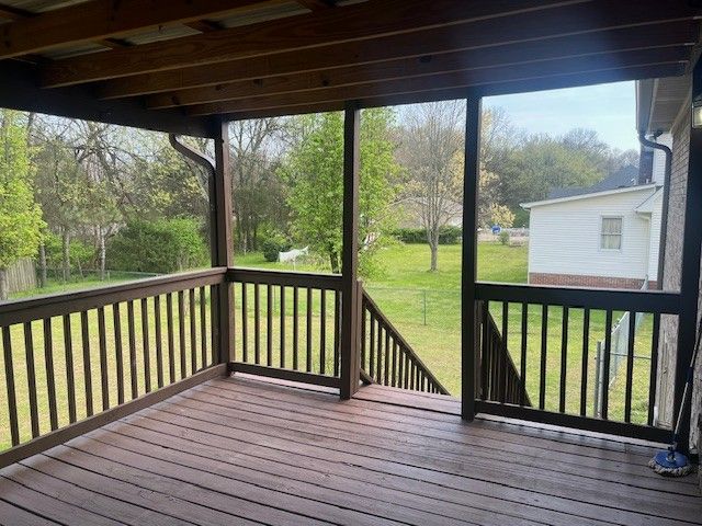 1180 White Dr, Lewisburg, TN 37091