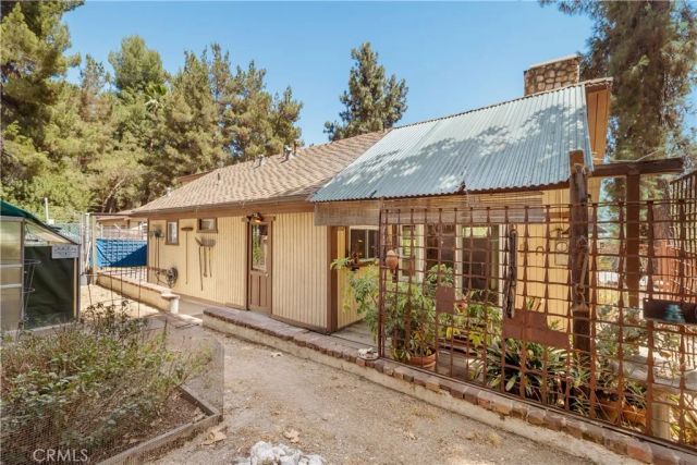 1830 Pasadena Glen Road, Pasadena, CA 91107