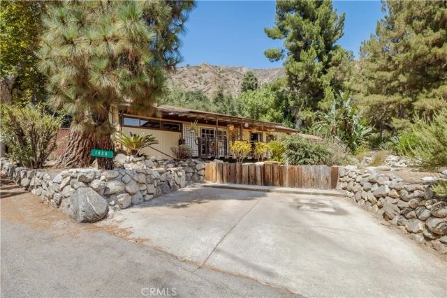 1830 Pasadena Glen Road, Pasadena, CA 91107