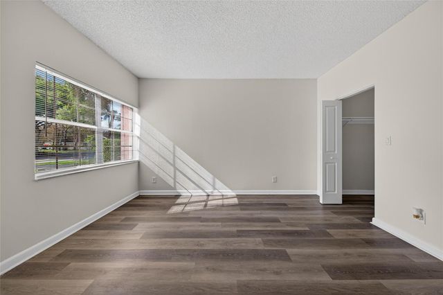 641 Cypress Lake Blvd E18, Pompano Beach, FL 33064