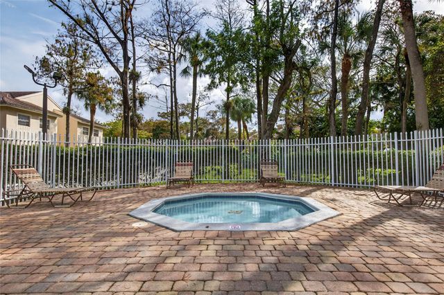 641 Cypress Lake Blvd E18, Pompano Beach, FL 33064