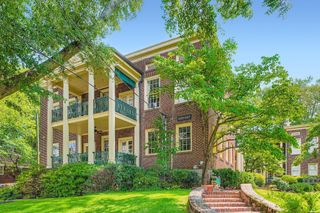 1027 Saint Charles Avenue B, Atlanta, GA 30306