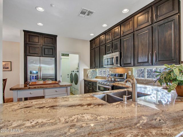 41322 N CLEAR CROSSING Court, Anthem, AZ 85086