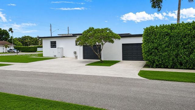 112 NE 17th Street, Homestead, FL 33030