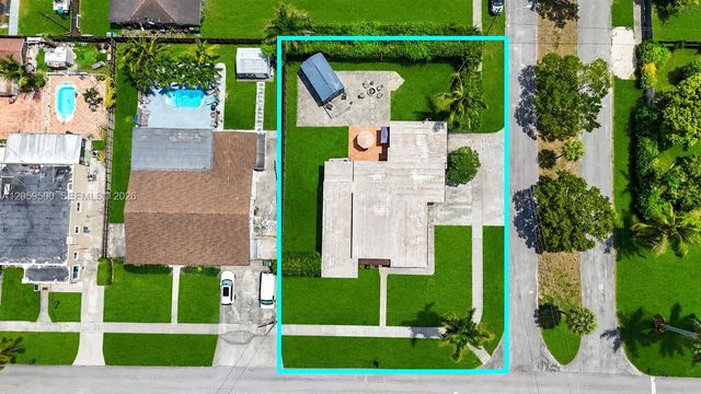 112 NE 17th Street, Homestead, FL 33030