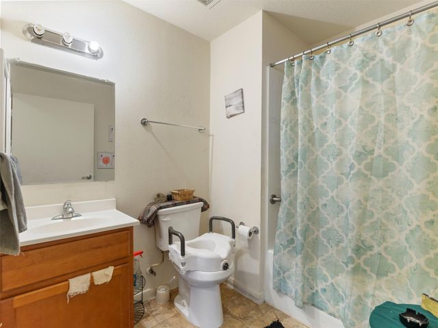 3004 Avenue D, Bay City, TX 77414