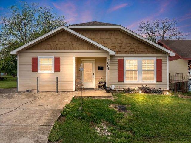 3004 Avenue D, Bay City, TX 77414