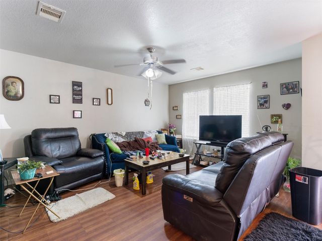3004 Avenue D, Bay City, TX 77414