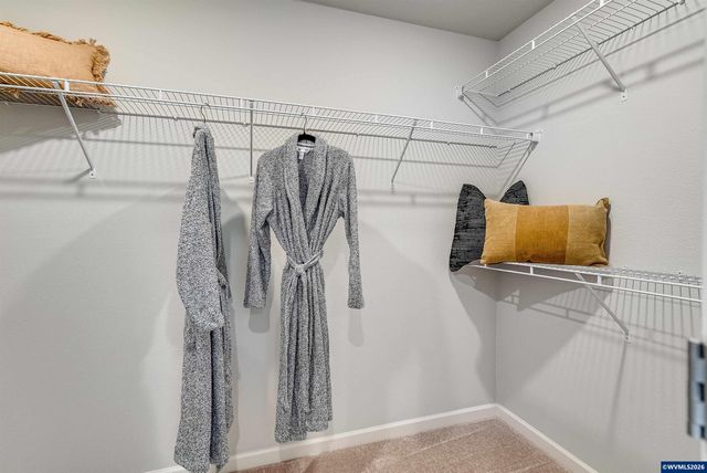 3685 SE 83rd Av, Hillsboro, OR 97123