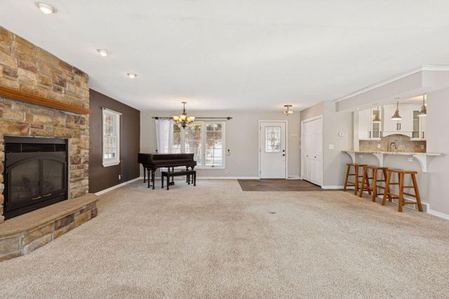 2024 Crosby Road, Wayzata, MN 55391