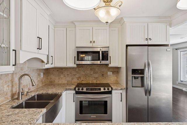 2024 Crosby Road, Wayzata, MN 55391