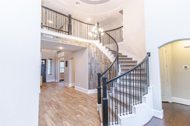 9723 Lauren Briar Lane, Humble, TX 77396