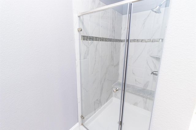 9723 Lauren Briar Lane, Humble, TX 77396