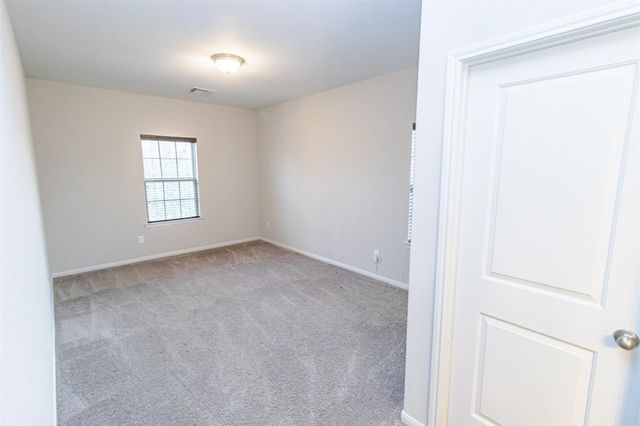 9723 Lauren Briar Lane, Humble, TX 77396