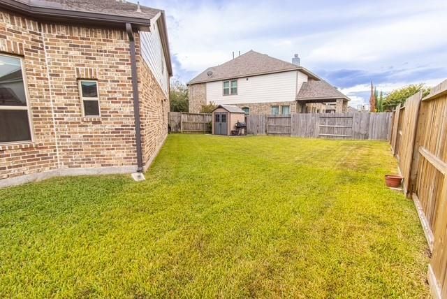 9723 Lauren Briar Lane, Humble, TX 77396