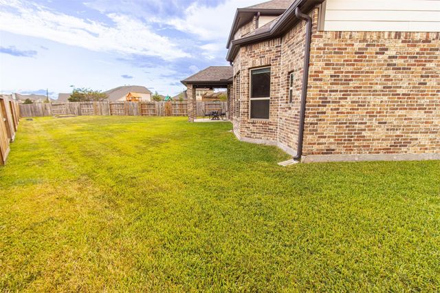 9723 Lauren Briar Lane, Humble, TX 77396