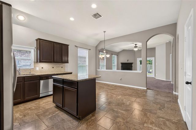 7471 Durango Creek Drive, Magnolia, TX 77354
