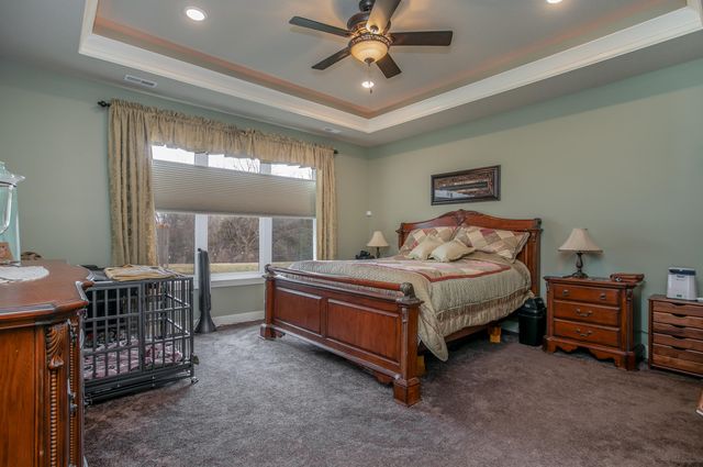 11033 E TIMMONS RD, Centralia, MO 65255