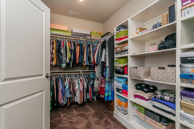 11033 E TIMMONS RD, Centralia, MO 65255