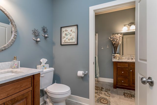 11033 E TIMMONS RD, Centralia, MO 65255