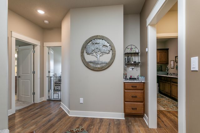 11033 E TIMMONS RD, Centralia, MO 65255