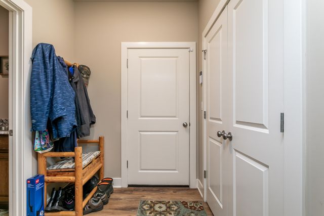 11033 E TIMMONS RD, Centralia, MO 65255