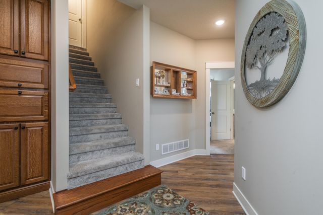 11033 E TIMMONS RD, Centralia, MO 65255