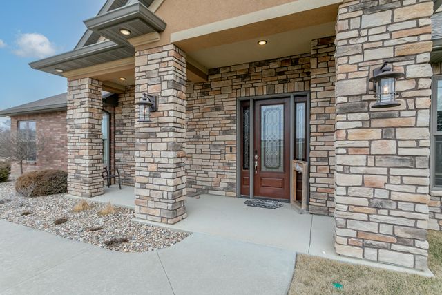 11033 E TIMMONS RD, Centralia, MO 65255