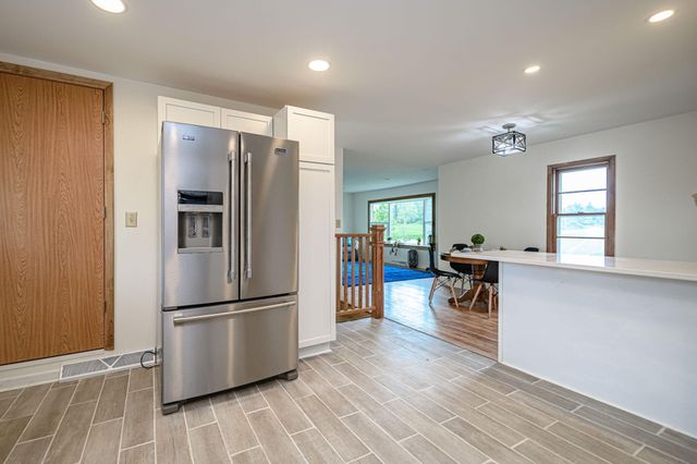 910 E ST. EUNICE RD, Fulton, MO 65251