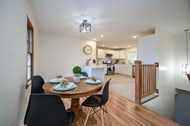 910 E ST. EUNICE RD, Fulton, MO 65251