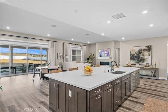 16369 Mariposa Avenue, Riverside, CA 92504