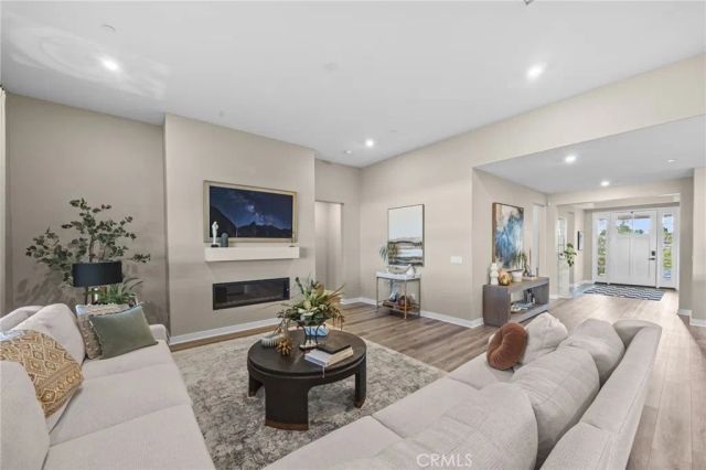 16369 Mariposa Avenue, Riverside, CA 92504