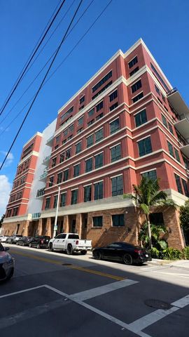 1749 NE Miami Court 405, Miami, FL 33132