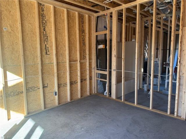 520 W Plantation RD, Virginia Beach, VA 23451