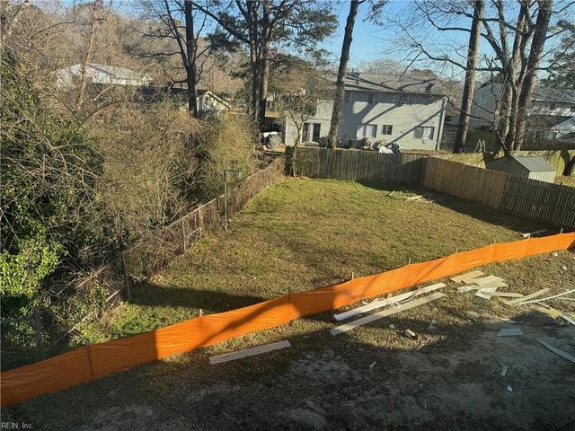 520 W Plantation RD, Virginia Beach, VA 23451