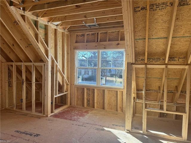 520 W Plantation RD, Virginia Beach, VA 23451