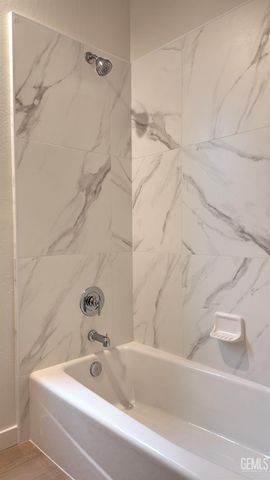 7402 Cryosphere Street, Bakersfield, CA 93311