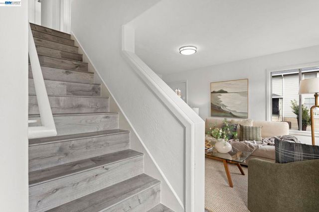1815 Second Street, Alameda, CA 94501
