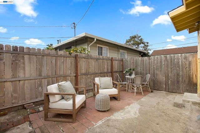 1815 Second Street, Alameda, CA 94501