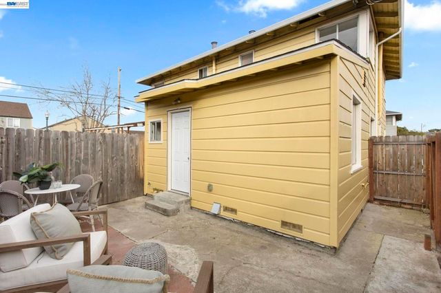 1815 Second Street, Alameda, CA 94501