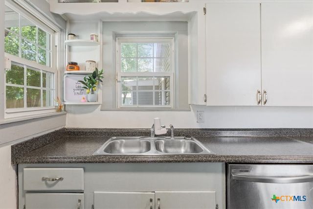 425 E 13th Avenue, Belton, TX 76513