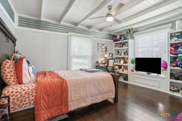 425 E 13th Avenue, Belton, TX 76513