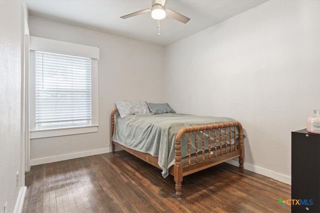 425 E 13th Avenue, Belton, TX 76513