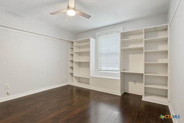 425 E 13th Avenue, Belton, TX 76513