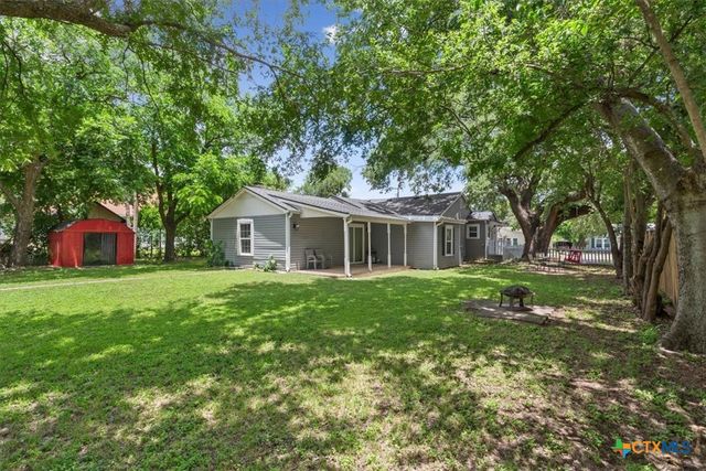 425 E 13th Avenue, Belton, TX 76513