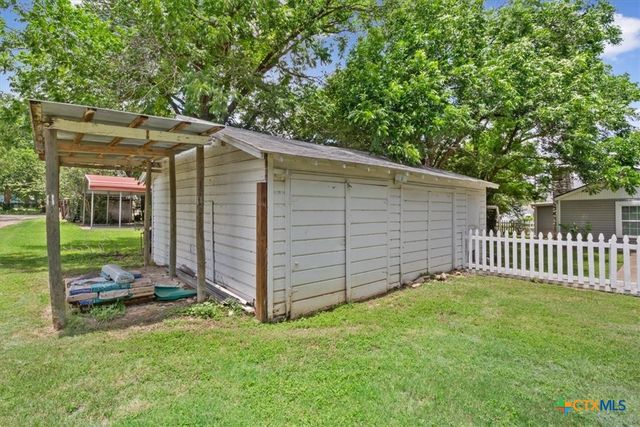 425 E 13th Avenue, Belton, TX 76513