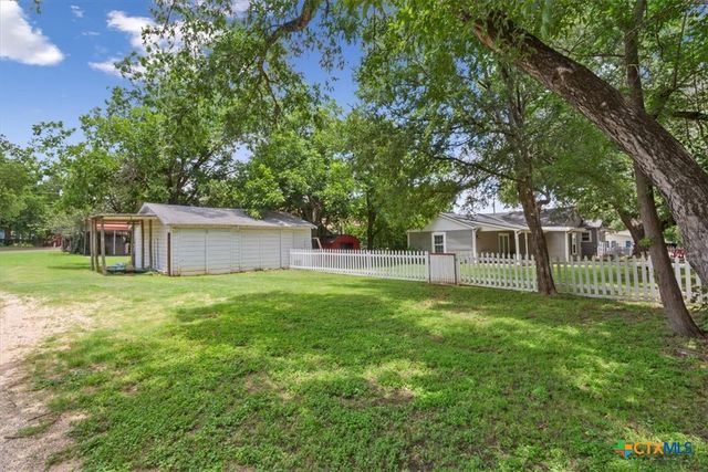 425 E 13th Avenue, Belton, TX 76513