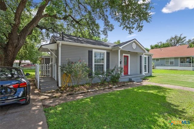 425 E 13th Avenue, Belton, TX 76513
